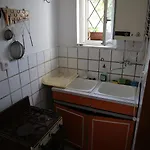Simply Szallo Konukevi Balatonboglár