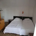 Simply Szallo Konukevi *