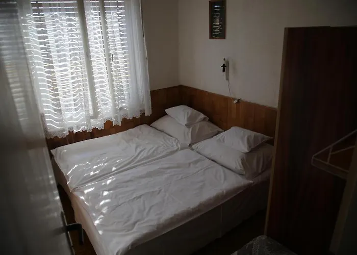 Pensiune Simply Szallo *