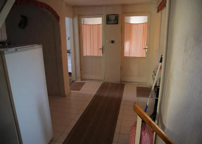 Simply Szallo Pensiune Balatonboglár