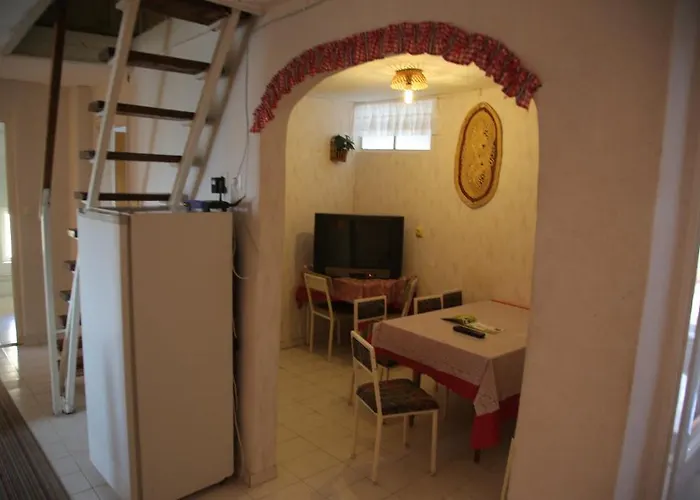 Pensiune Simply Szallo *