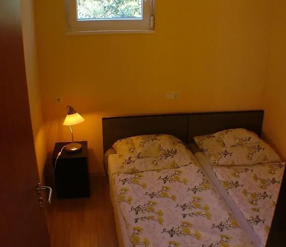 Simply Szallo Pensiune Balatonboglár